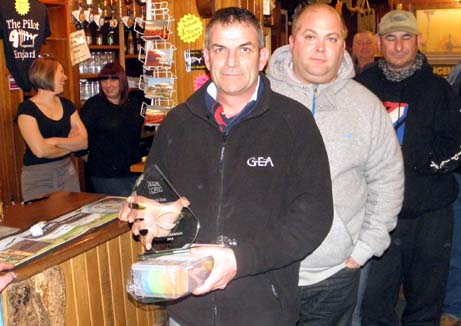 2013 world dab champs winner Ian Harnett with George Cunningham.jpg